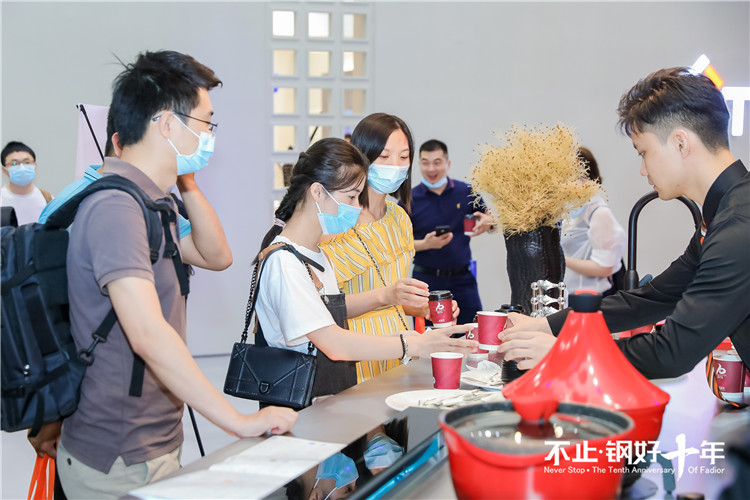 QZ4951.jpg QZ4951.jpg