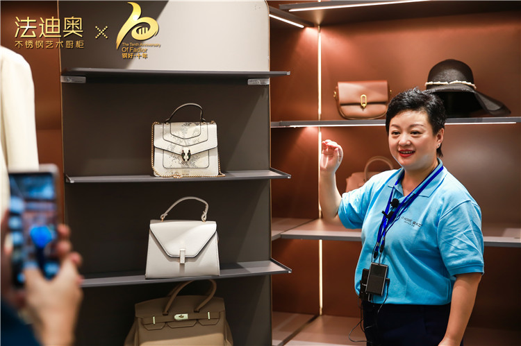 NKX_0913.jpg NKX_0913.jpg