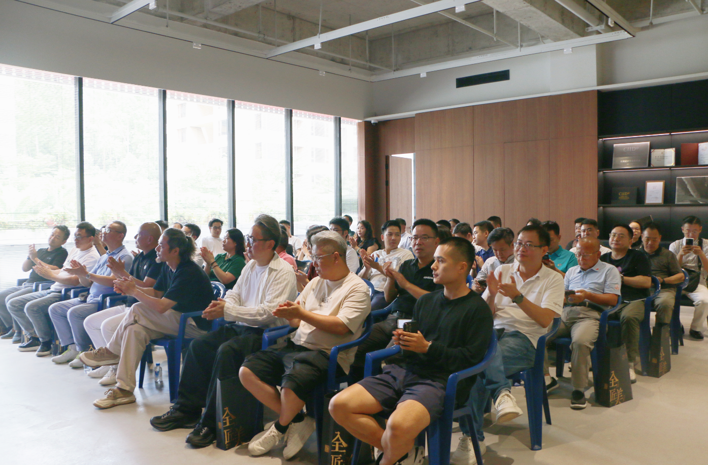 设计赋能 |法迪奥沈董携广东省家居建材商会班子走进珠海市室内设计协会，共探产业协同发展新路径！